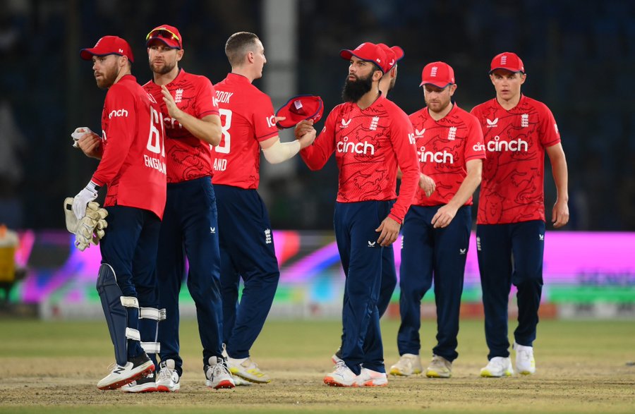 England won the sixth T20I by eight wickets 
