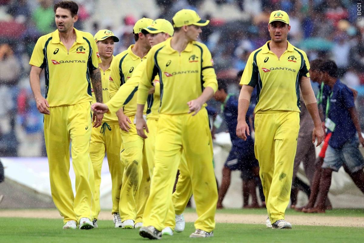 Rodney Hogg accuses Steve Smith of picking 'close mates' in team