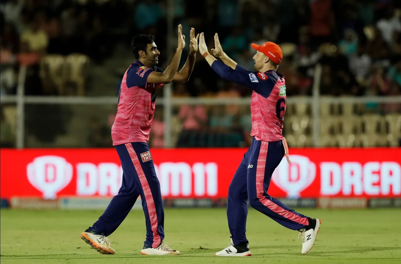IPL 2022, LSG vs RR | Twitter reacts to Jos Buttler and Riyan Parag's mind-boggling catch