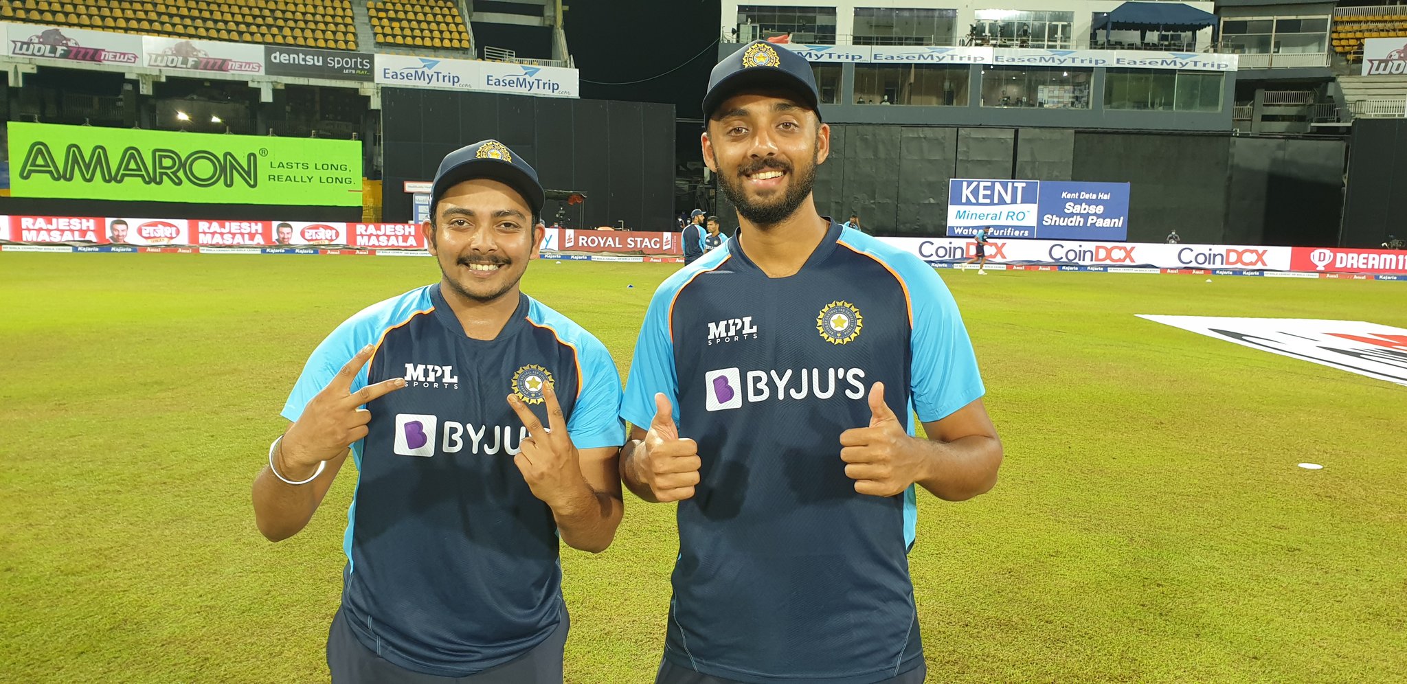 Varun Chakravarthy 's knee injury is managed by KKR in the ongoing IPL