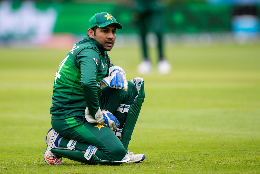 Twitter reacts as PCB sack Sarfraz Ahmed from Test and T20I captaincy