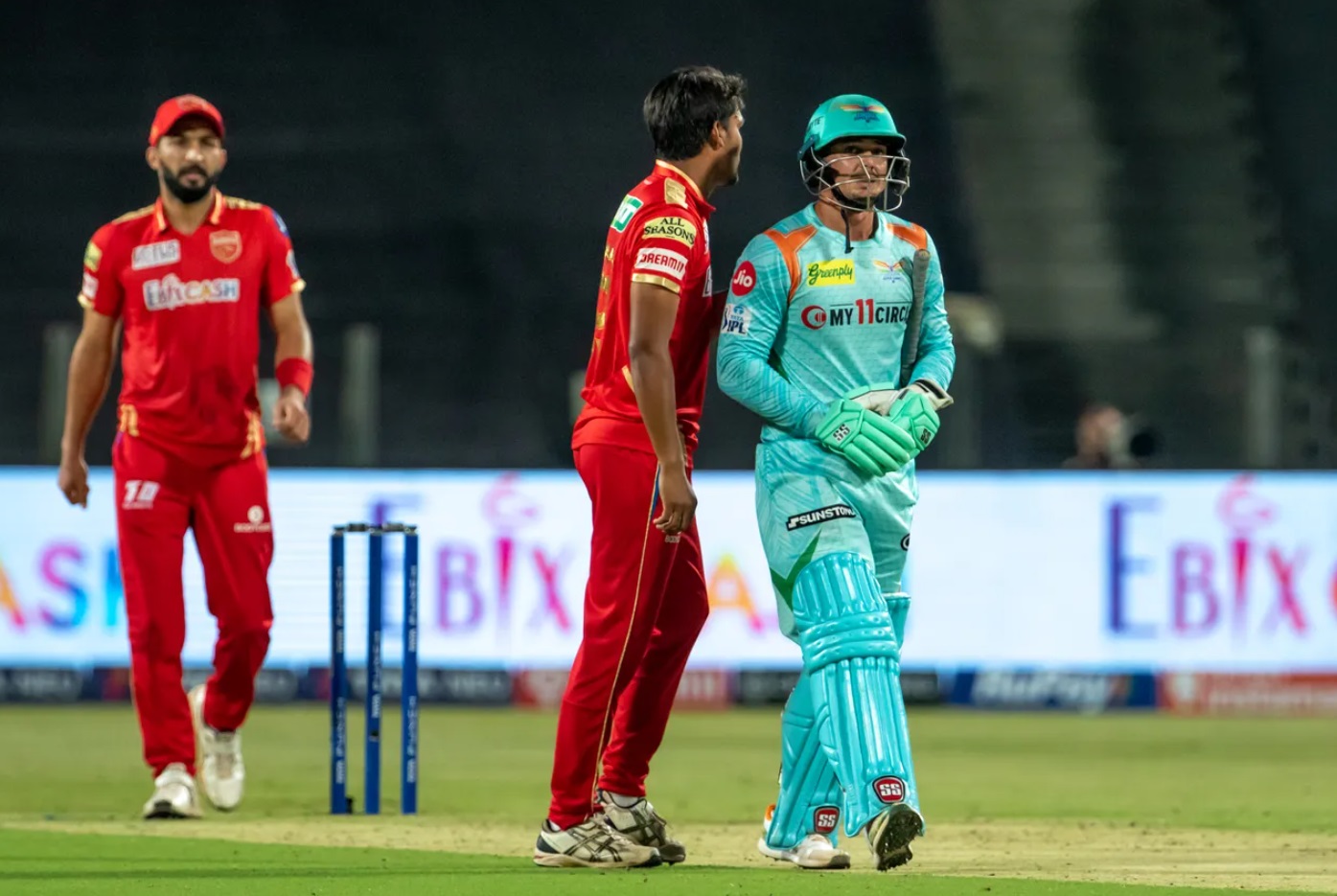 Sandeep Sharma appreciates Quinton de Kock for walking off.