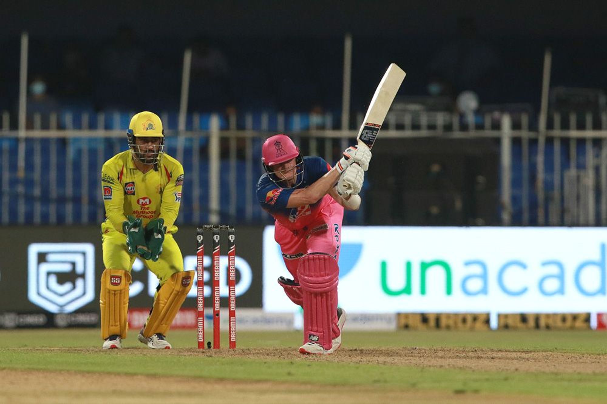 Dhoni fight against Umpire