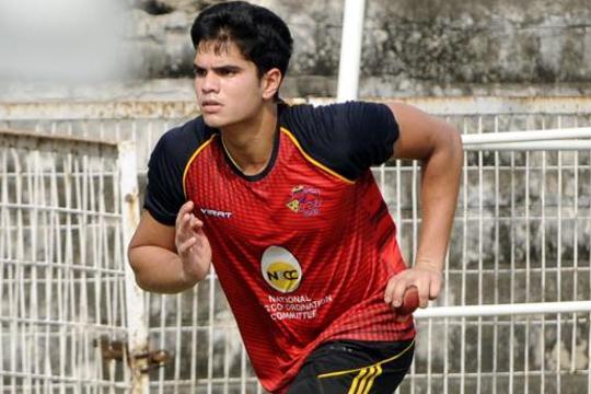 VIDEO | Arjun Tendulkar produces a magical delivery to dismiss Surrey opener