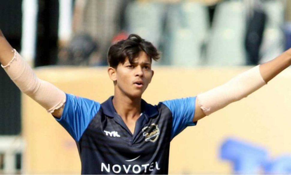 Twitter reacts as 17-year-old Yashasvi Jaiswal slams double century for Mumbai
