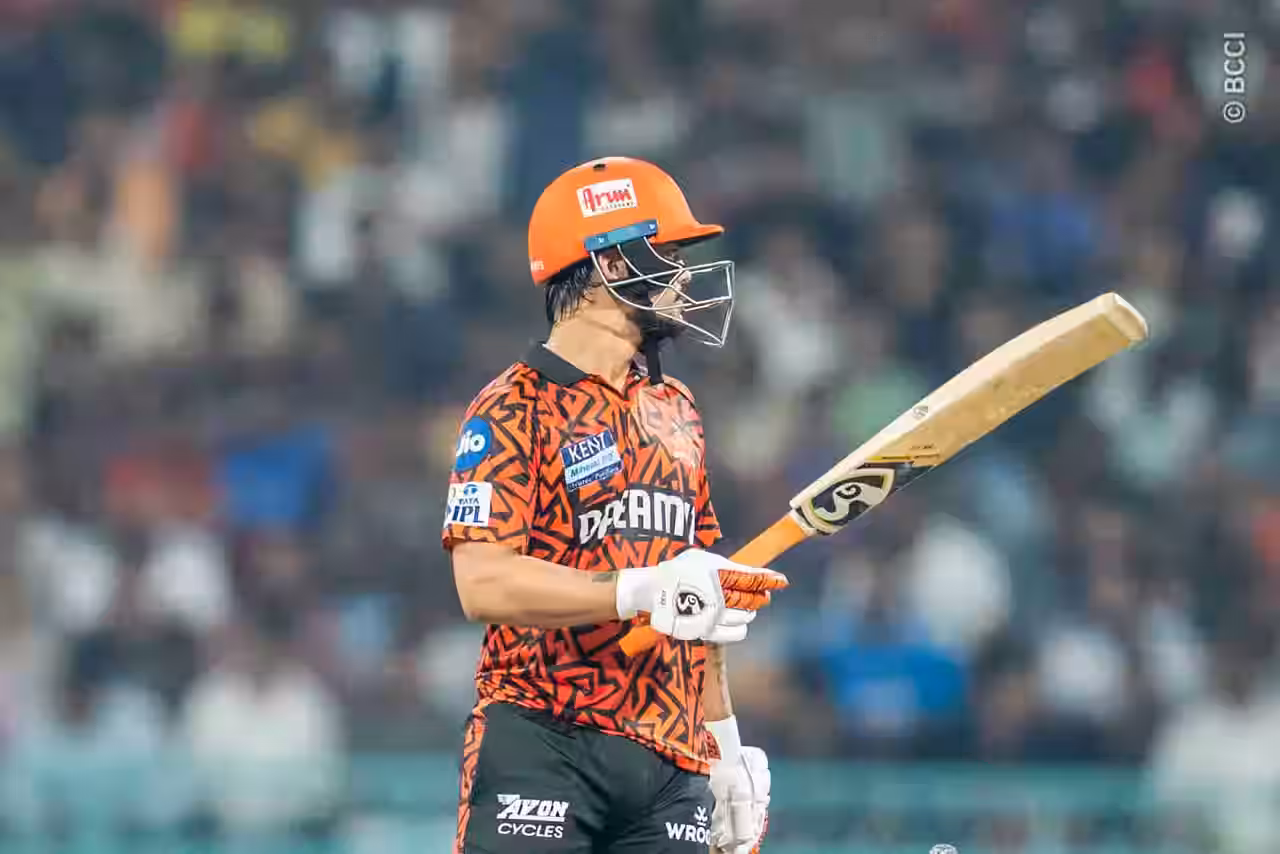 RCB vs SRH | Bengaluru falter late after threatening to upstage Kishan mania as top-two hopes slip