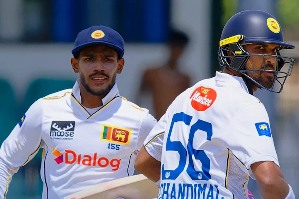 Pathum Nissanka and Dinesh Chandimal during their partnership in the second Test between Sri Lanka and Bangladesh in Colombo