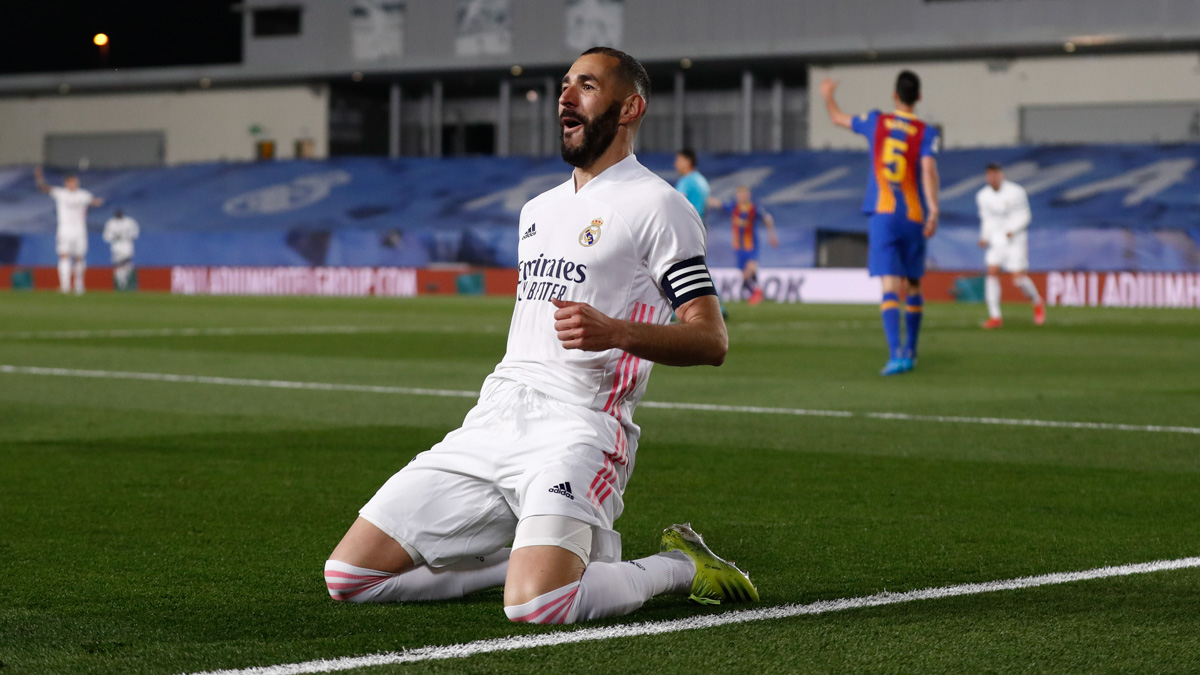 Karim Benzema deserves to win Ballon d’Or, proclaims Zinedine Zidane