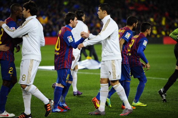 Football Round-up | Real Madrid thrash Barcelona 3-1; Manchester United kick off their campaign with an electrifying win